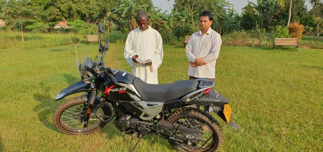 The First Vehicle for Brothers in UG